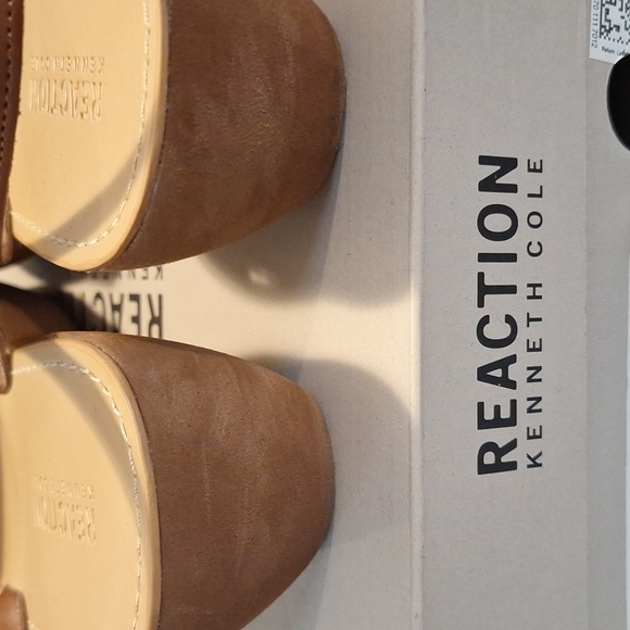 Kenneth Cole Reaction Tan Leather Slip-On Sandals - Picture 4 of 6